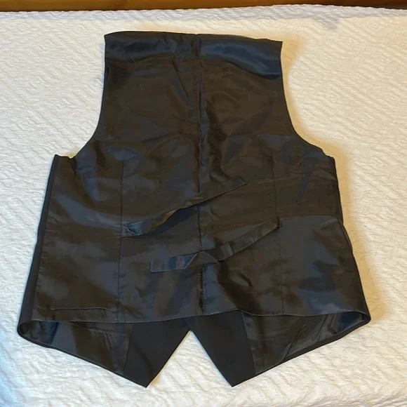 Men’s Suit jacket, pants and vest Black Wedding Church Special Occasion Medium